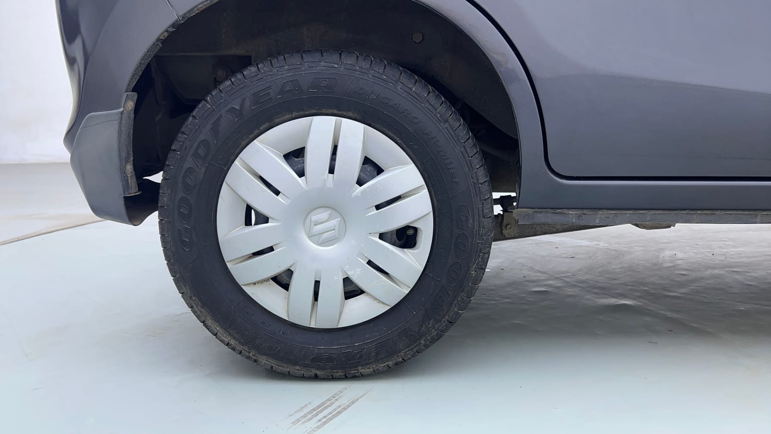 Used 2019 Maruti Suzuki Alto 800 VXi Petrol Manual tyres RIGHT REAR TYRE RIM VIEW