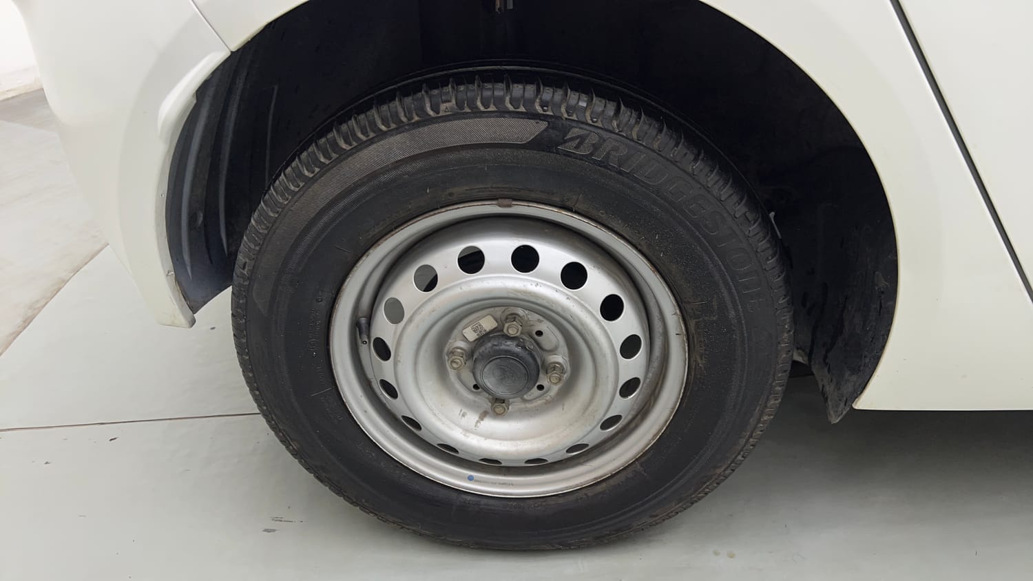 Used 2022 Tata Altroz XE Petrol Petrol Manual tyres RIGHT REAR TYRE RIM VIEW