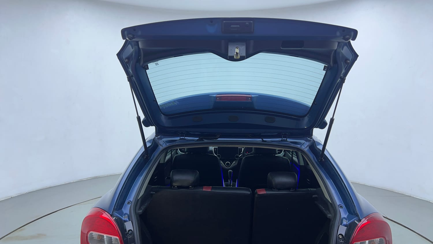 Used 2018 Maruti Suzuki Baleno Zeta 1.2 AT Petrol Automatic interior DICKY DOOR OPEN VIEW