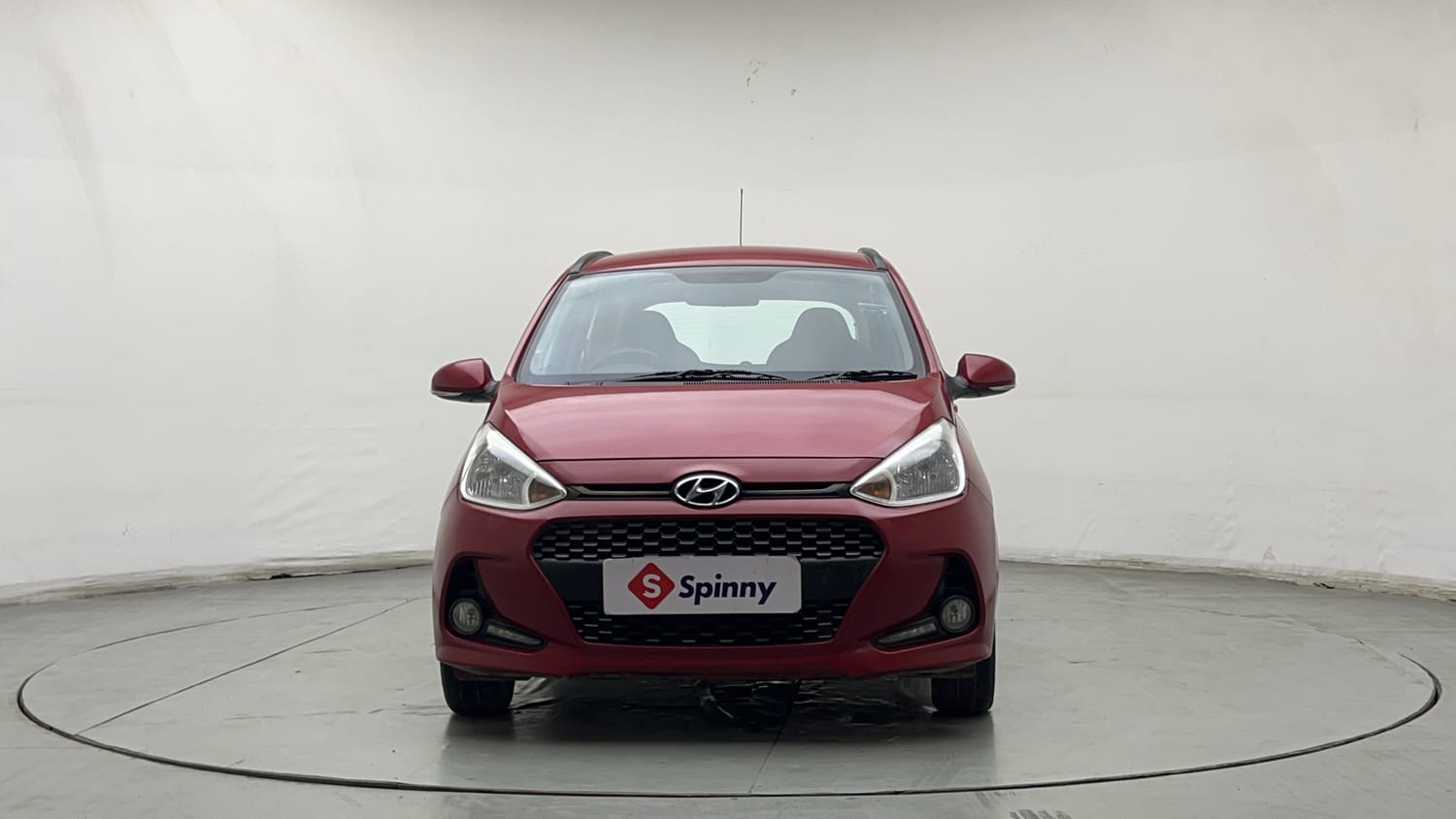 Used 2018 Hyundai Grand i10 Sportz (O) AT 1.2 Kappa VTVT Petrol Automatic exterior FRONT VIEW