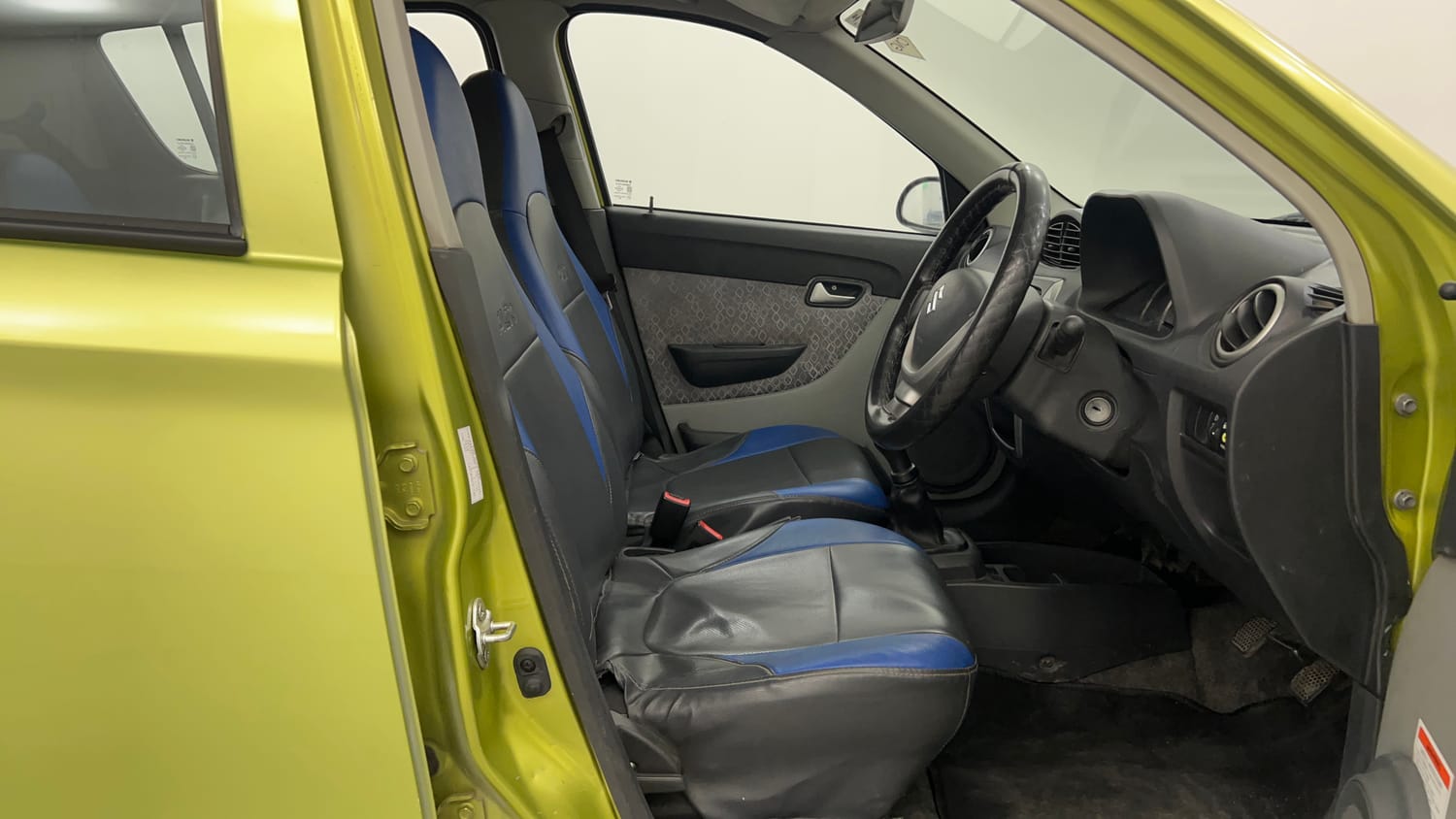 Used 2017 Maruti Suzuki Alto 800 LXi CNG (O) Cng Manual interior RIGHT SIDE FRONT DOOR CABIN VIEW