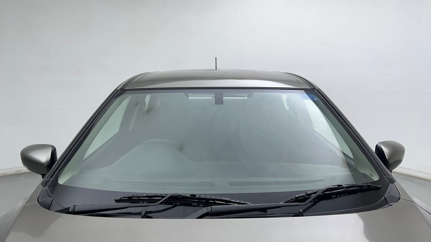 Used 2021 Maruti Suzuki Baleno Zeta Petrol Manual exterior FRONT WINDSHIELD VIEW