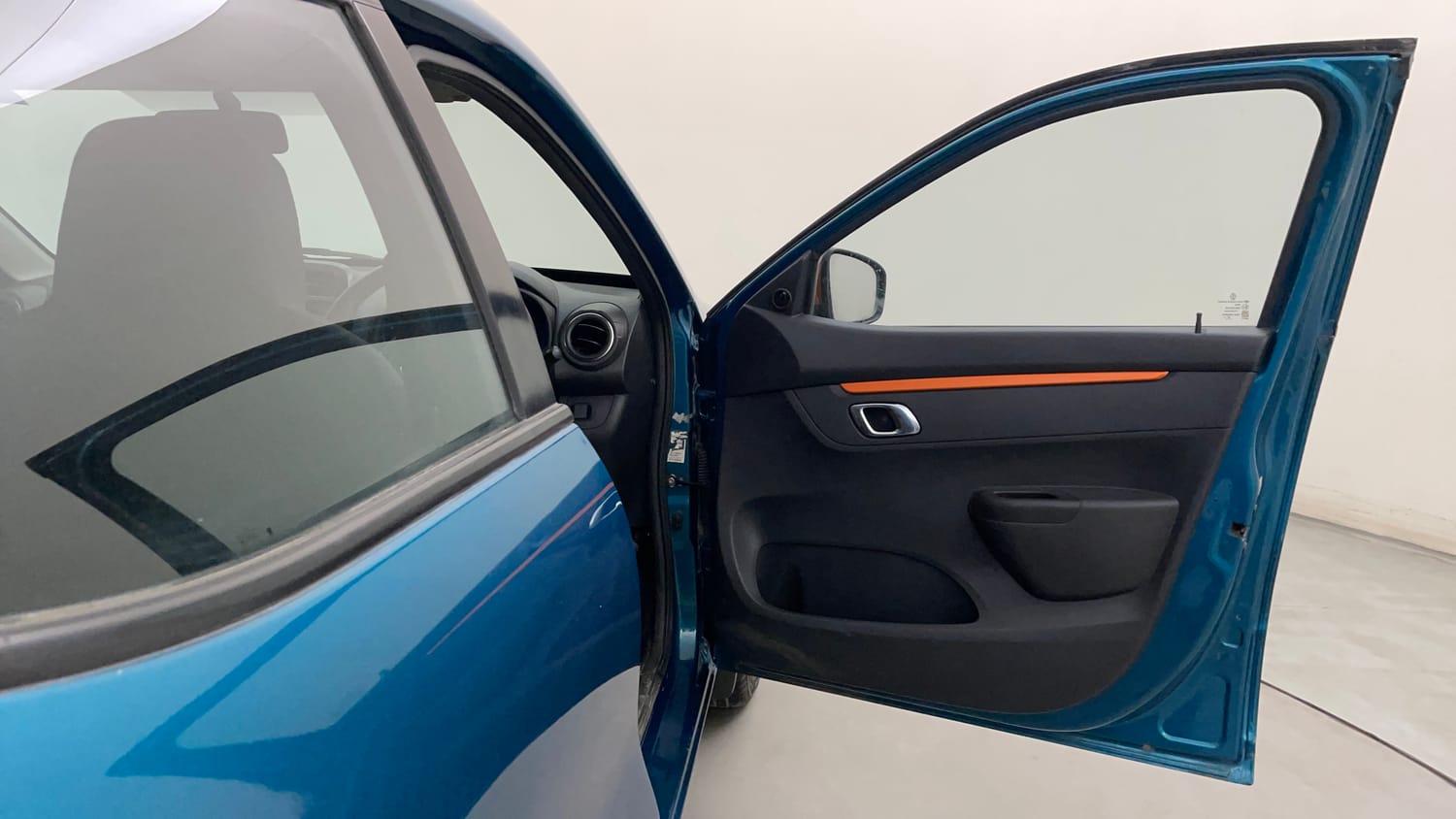Used 2020 Renault Kwid CLIMBER 1.0 AMT Opt Petrol Automatic interior RIGHT FRONT DOOR OPEN VIEW
