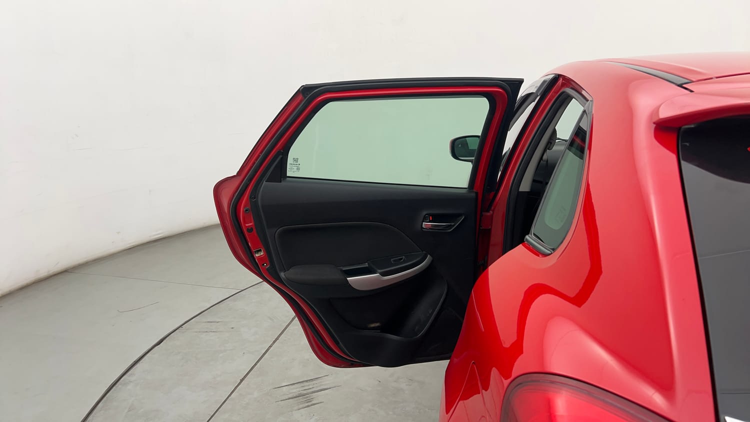 Used 2018 Maruti Suzuki Baleno Alpha 1.2 Petrol Manual interior LEFT REAR DOOR OPEN VIEW