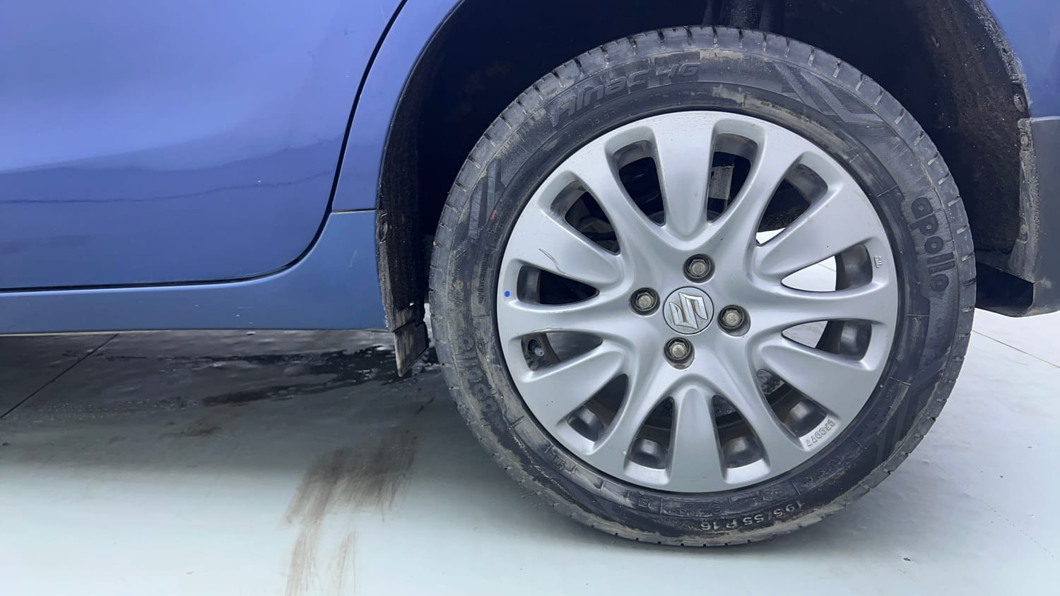 Used 2018 Maruti Suzuki Baleno Zeta 1.2 Petrol Manual tyres LEFT REAR TYRE RIM VIEW