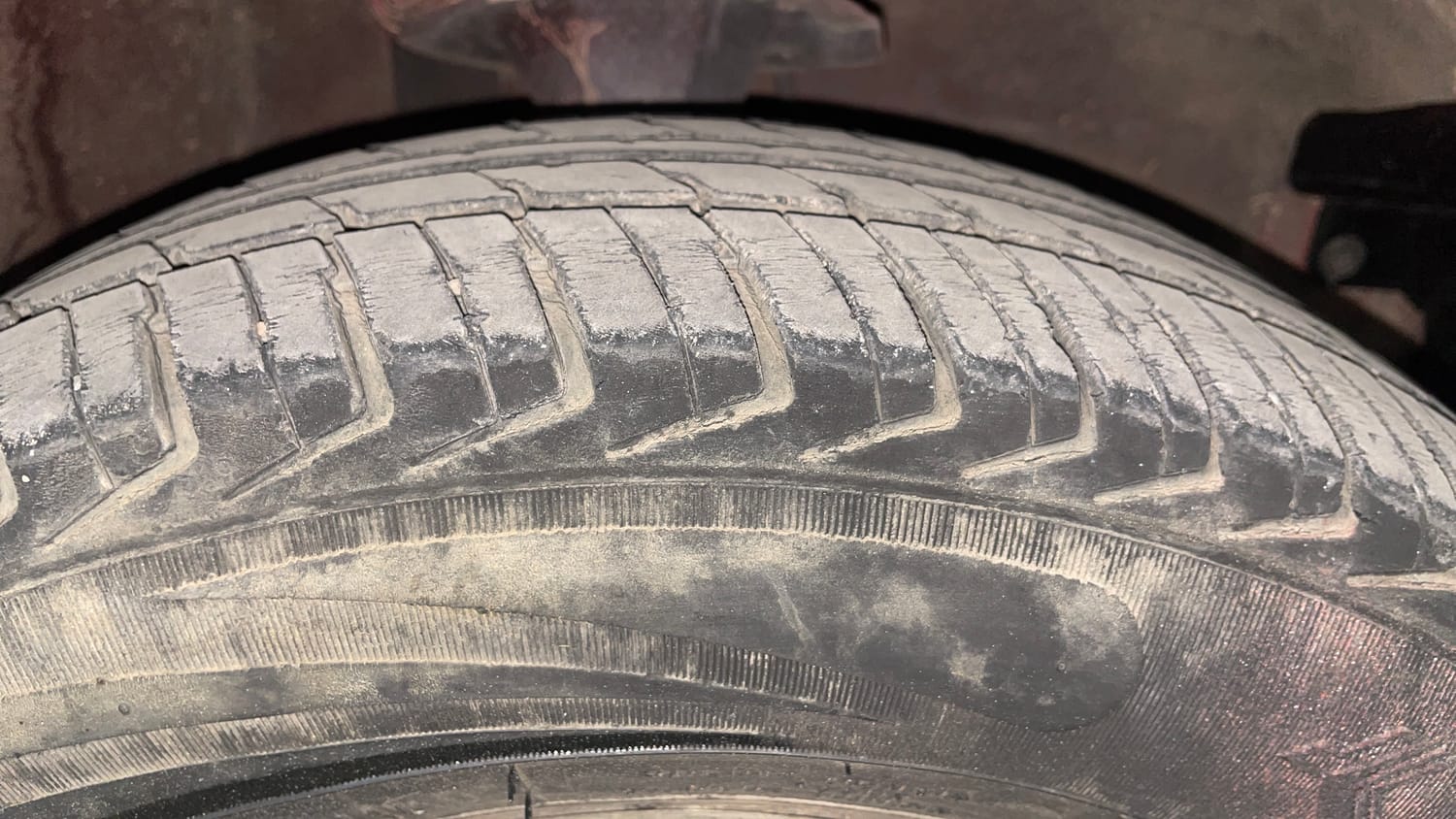 Used 2012 Hyundai i10 Sportz 1.2 AT Kappa2 Petrol Automatic tyres RIGHT FRONT TYRE TREAD VIEW