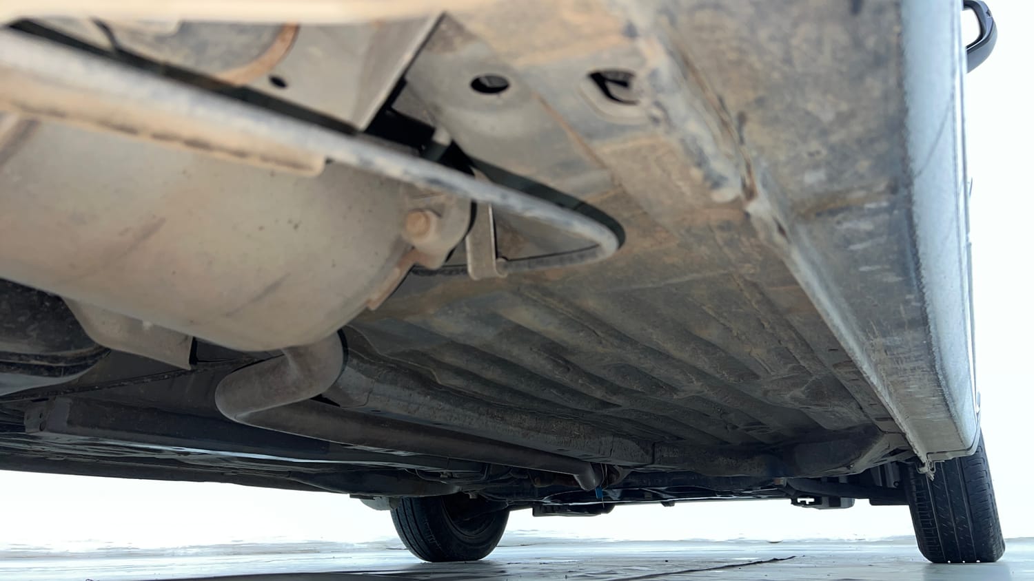 Used 2024 Honda Amaze S 1.2 Petrol MT Petrol Manual extra REAR RIGHT UNDERBODY VIEW