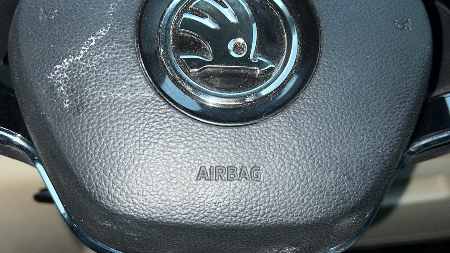 Used 2022 Skoda Slavia Ambition 1.0L TSI AT Petrol Automatic top_features Airbags