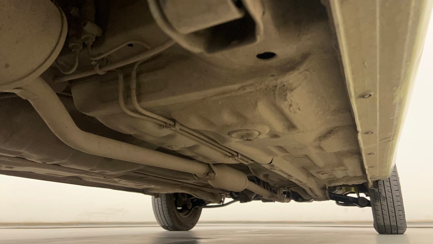 Used 2017 Maruti Suzuki Alto 800 LXi CNG (O) Cng Manual extra REAR RIGHT UNDERBODY VIEW