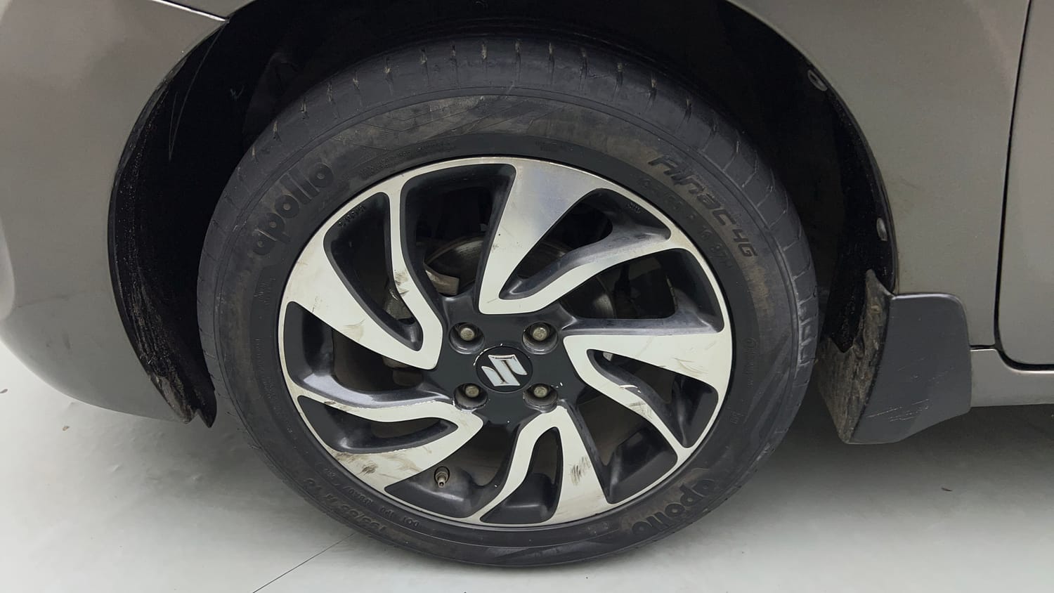 Used 2019 Maruti Suzuki Baleno Zeta Automatic Petrol Automatic tyres LEFT FRONT TYRE RIM VIEW