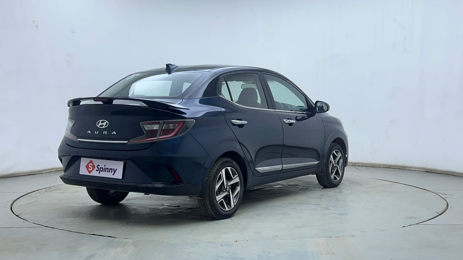 Used 2023 Hyundai Aura SX 1.2 CNG Cng Manual exterior RIGHT REAR CORNER VIEW