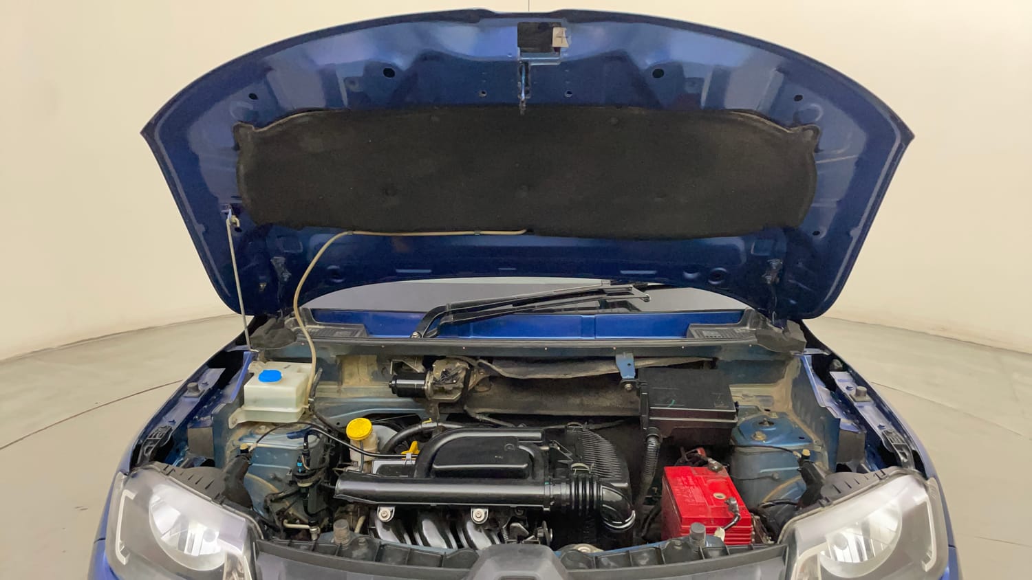 Used 2017 Renault Kwid CLIMBER 1.0 Petrol Manual engine ENGINE & BONNET OPEN FRONT VIEW