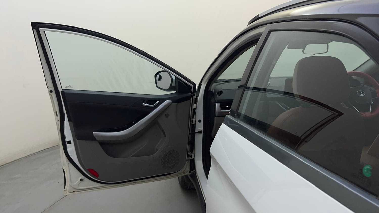 Used 2018 Tata Nexon XZA Plus Diesel Diesel Automatic interior LEFT FRONT DOOR OPEN VIEW