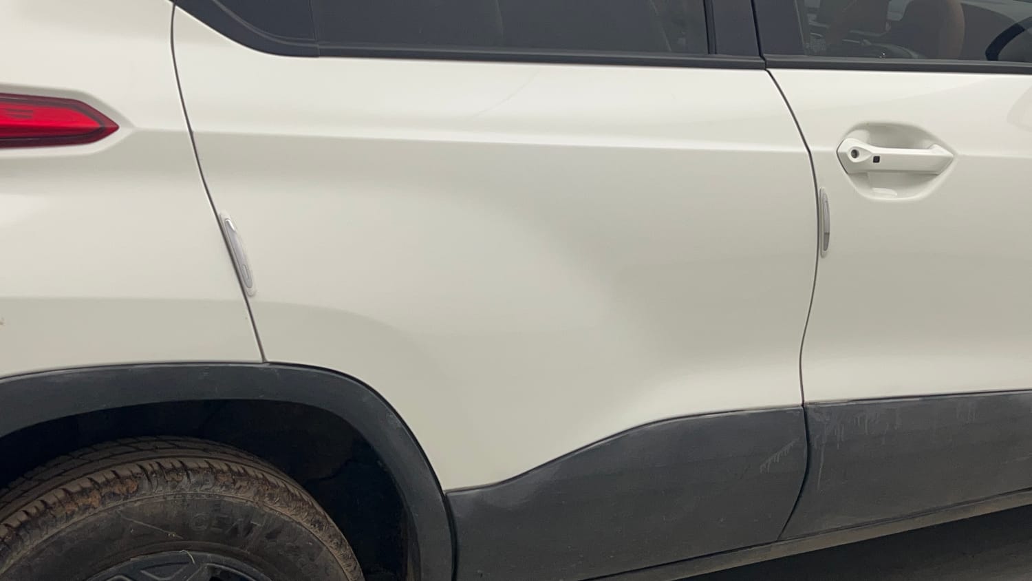 Used 2023 Tata Punch Accomplished MT Petrol Manual dents MINOR SCRATCH