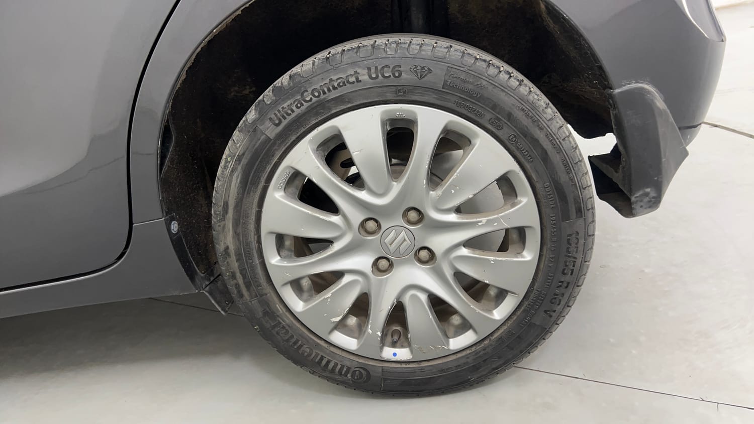 Used 2017 Maruti Suzuki Baleno Zeta 1.2 AT Petrol Automatic tyres LEFT REAR TYRE RIM VIEW