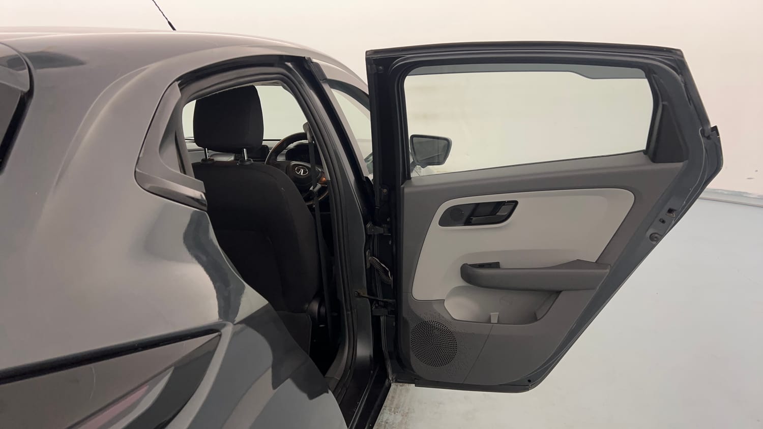 Used 2021 Tata Altroz XM Petrol Petrol Manual interior RIGHT REAR DOOR OPEN VIEW