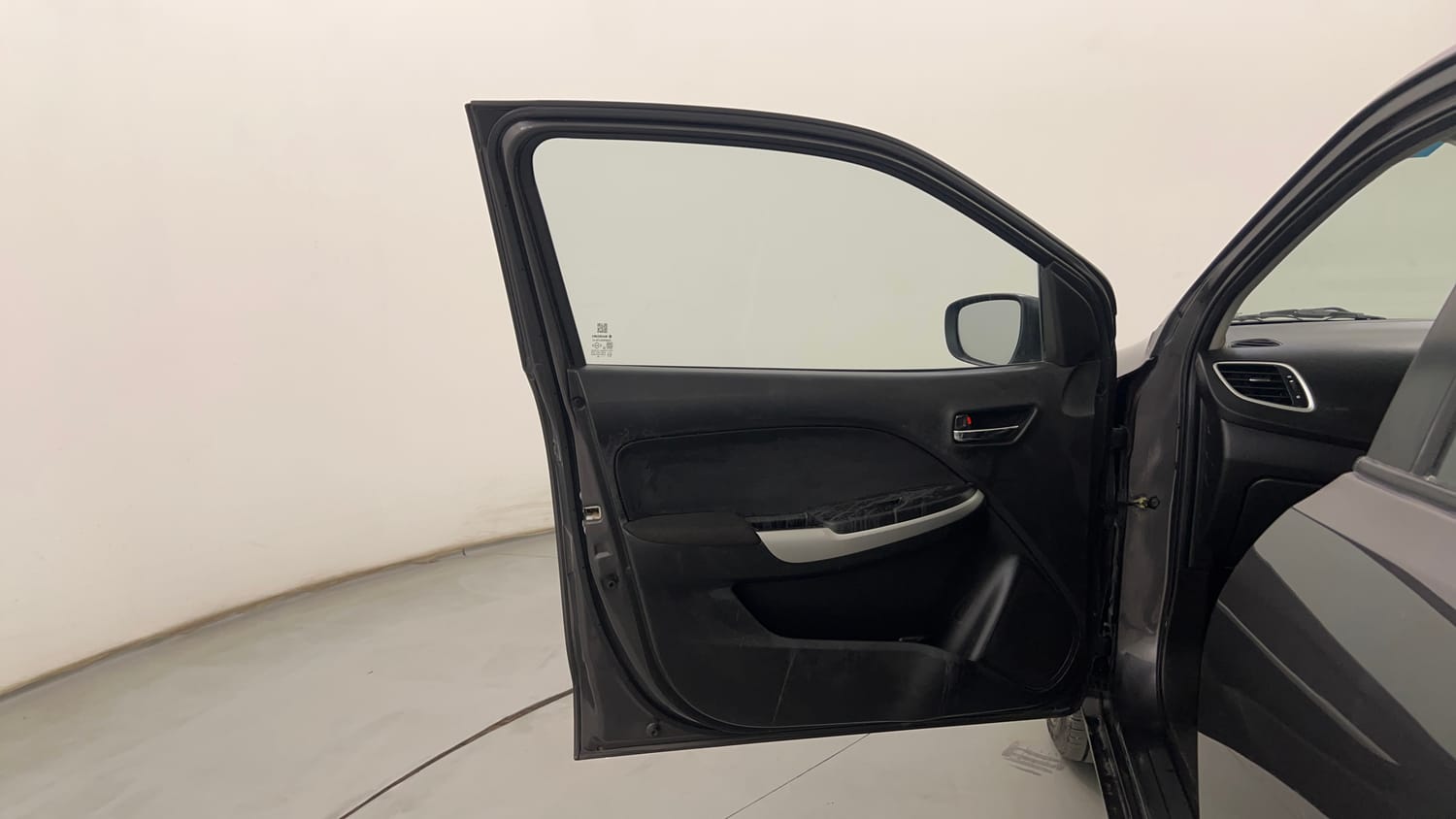 Used 2018 Maruti Suzuki Baleno Delta 1.2 Petrol Manual interior LEFT FRONT DOOR OPEN VIEW