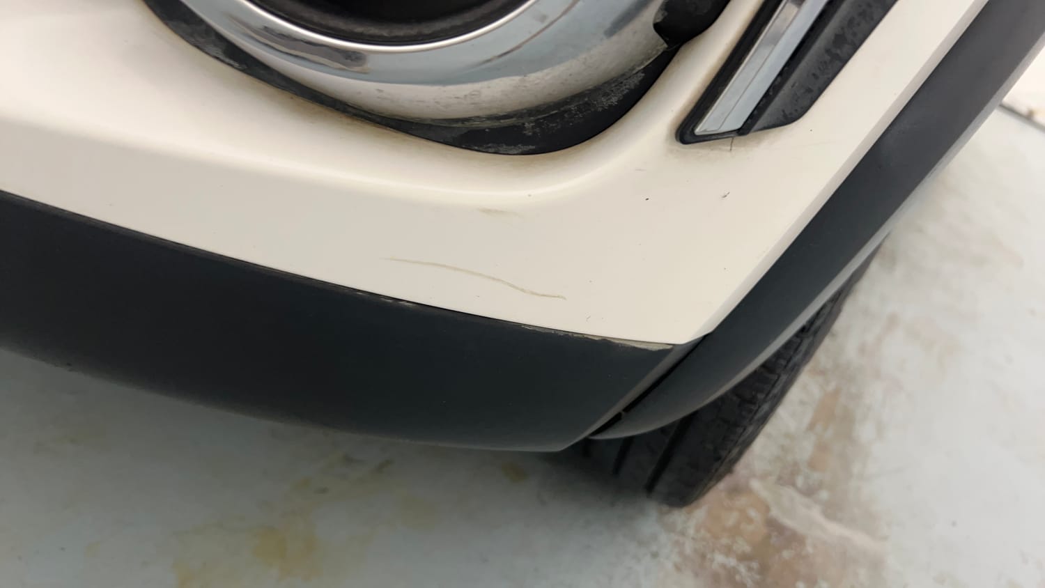 Used 2017 Renault Kwid 1.0 RXL Petrol Manual dents MINOR SCRATCH