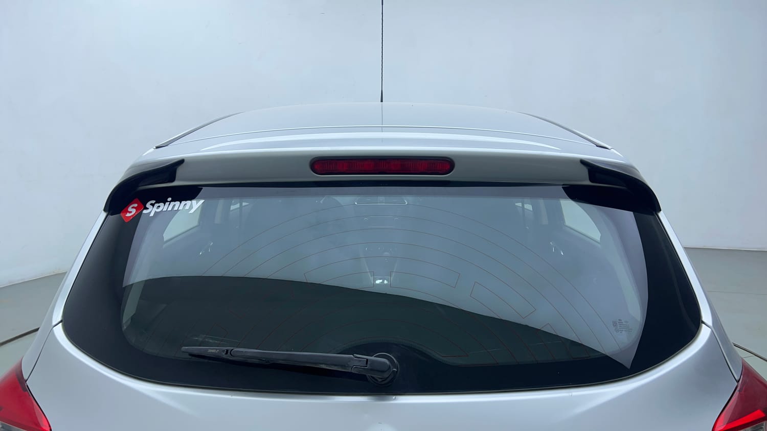 Used 2017 Tata Tiago Revotron XZA Petrol Automatic top_features Rear defogger