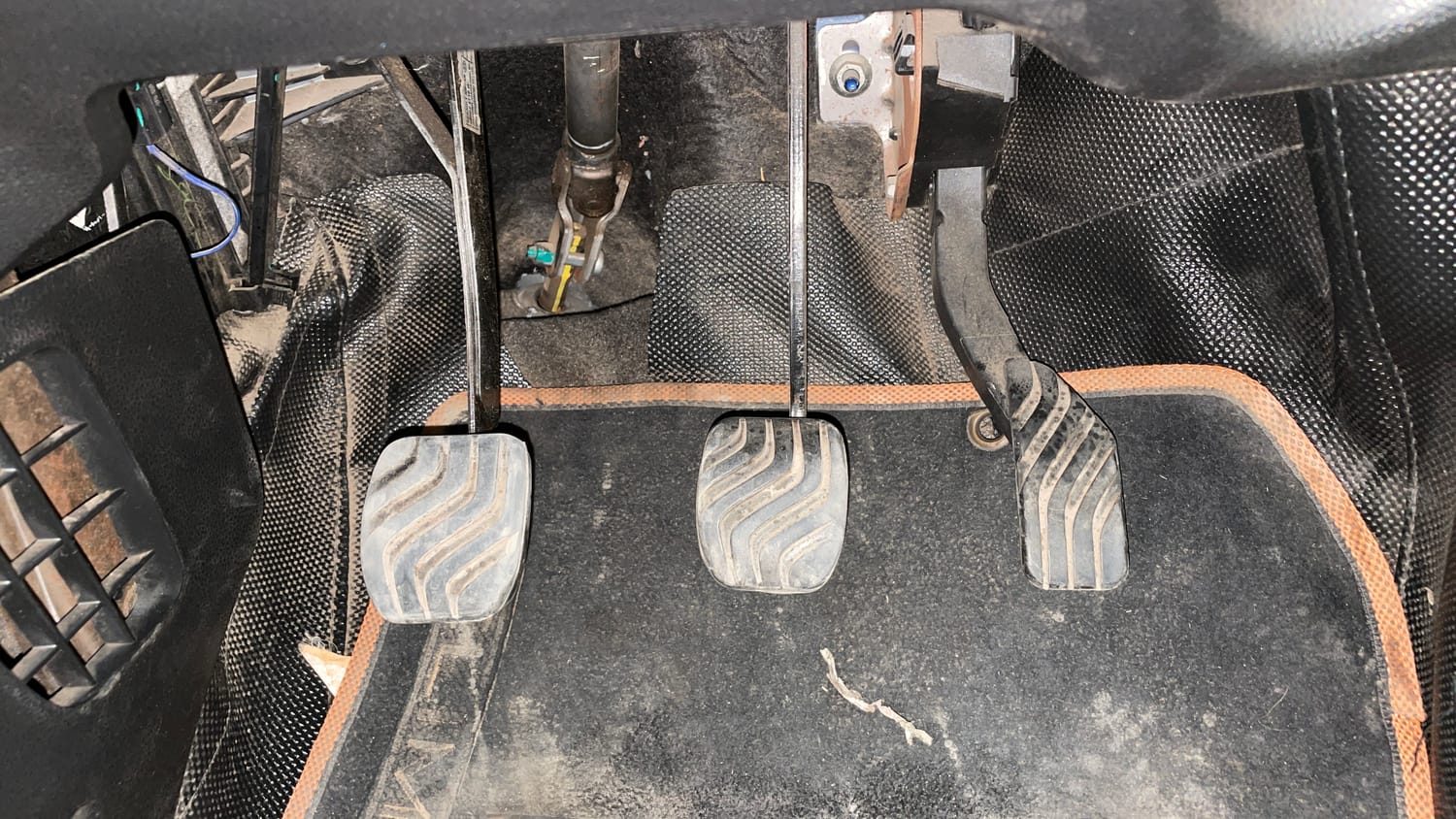 Used 2017 Renault Kwid CLIMBER 1.0 Petrol Manual interior PEDALS VIEW