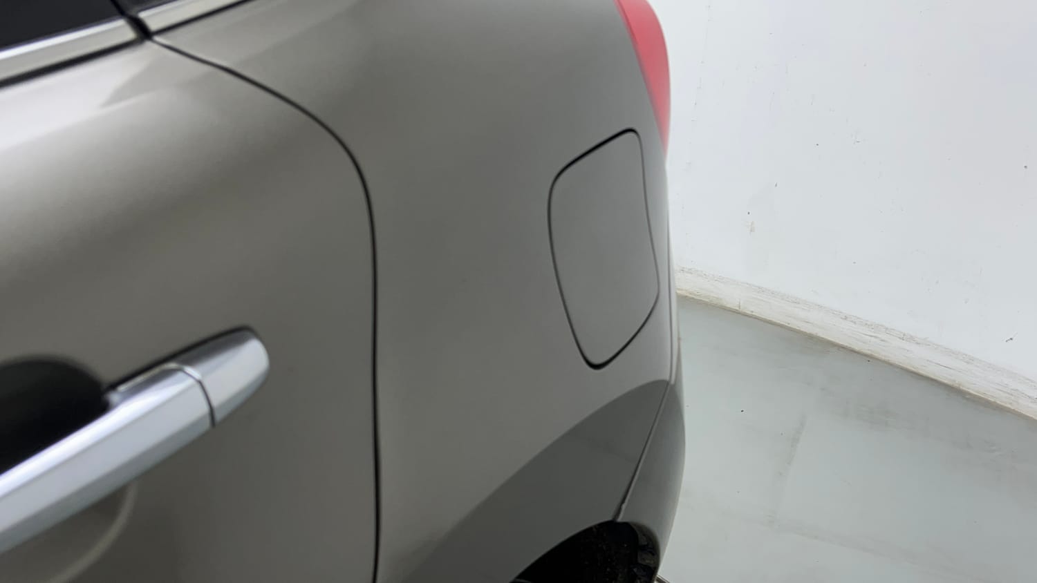 Used 2021 Maruti Suzuki Baleno Zeta Petrol Manual dents MINOR SCRATCH