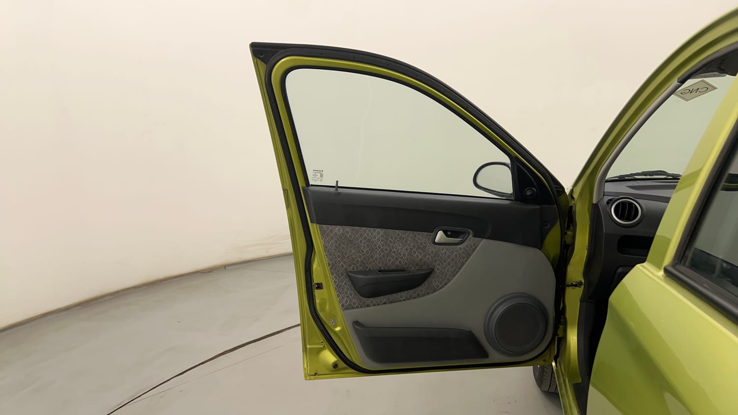 Used 2017 Maruti Suzuki Alto 800 LXi CNG (O) Cng Manual interior LEFT FRONT DOOR OPEN VIEW
