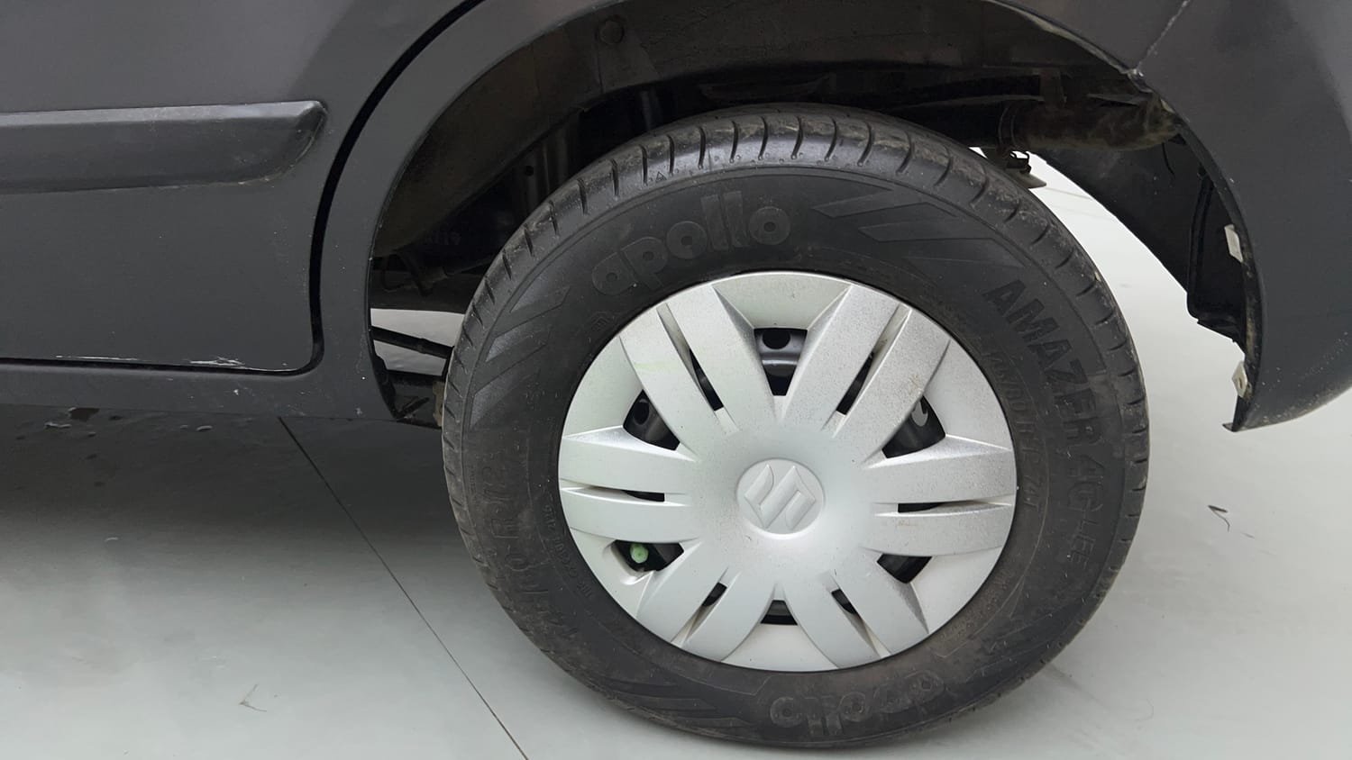 Used 2019 Maruti Suzuki Alto 800 LXi Petrol Manual tyres LEFT REAR TYRE RIM VIEW