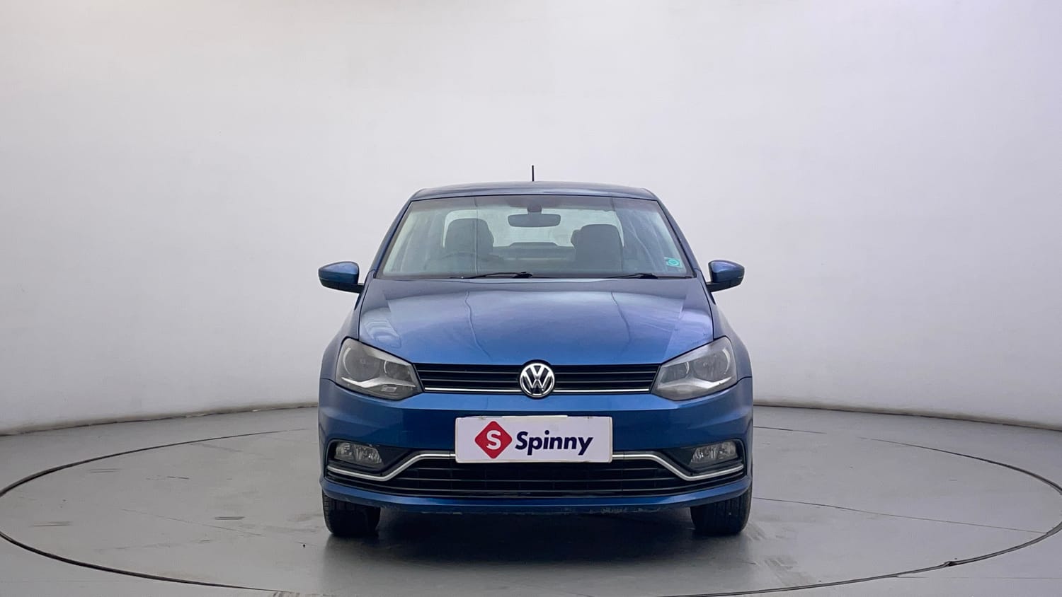Used 2017 Volkswagen Ameo Highline1.2L (P) Petrol Manual exterior FRONT VIEW