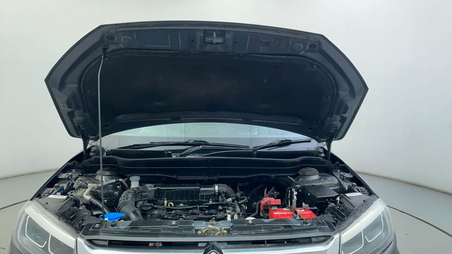 Used 2022 maruti-suzuki Vitara Brezza VXi Petrol Manual engine ENGINE & BONNET OPEN FRONT VIEW