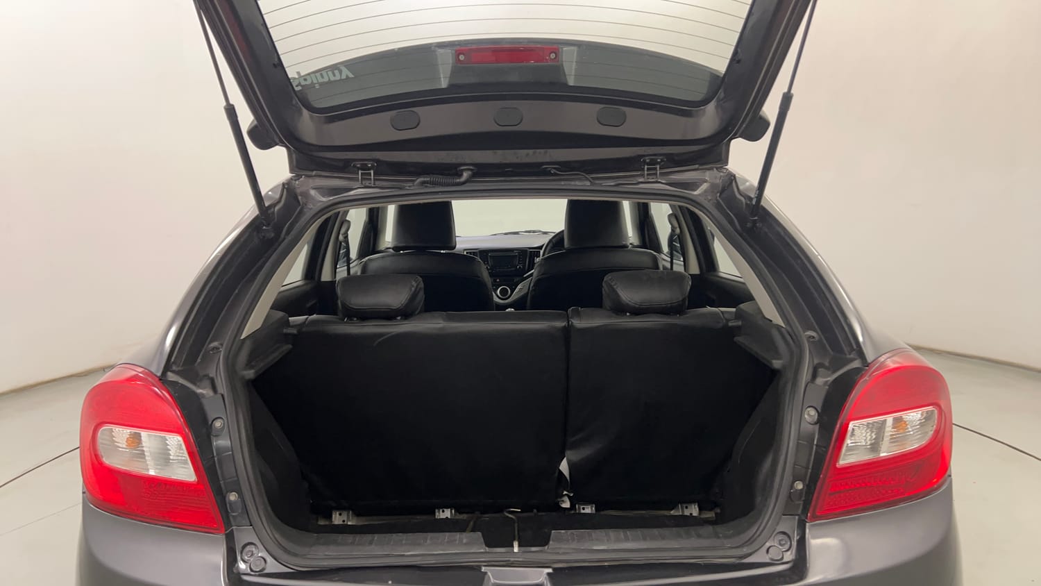 Used 2018 Maruti Suzuki Baleno Delta 1.2 Petrol Manual interior DICKY INSIDE VIEW