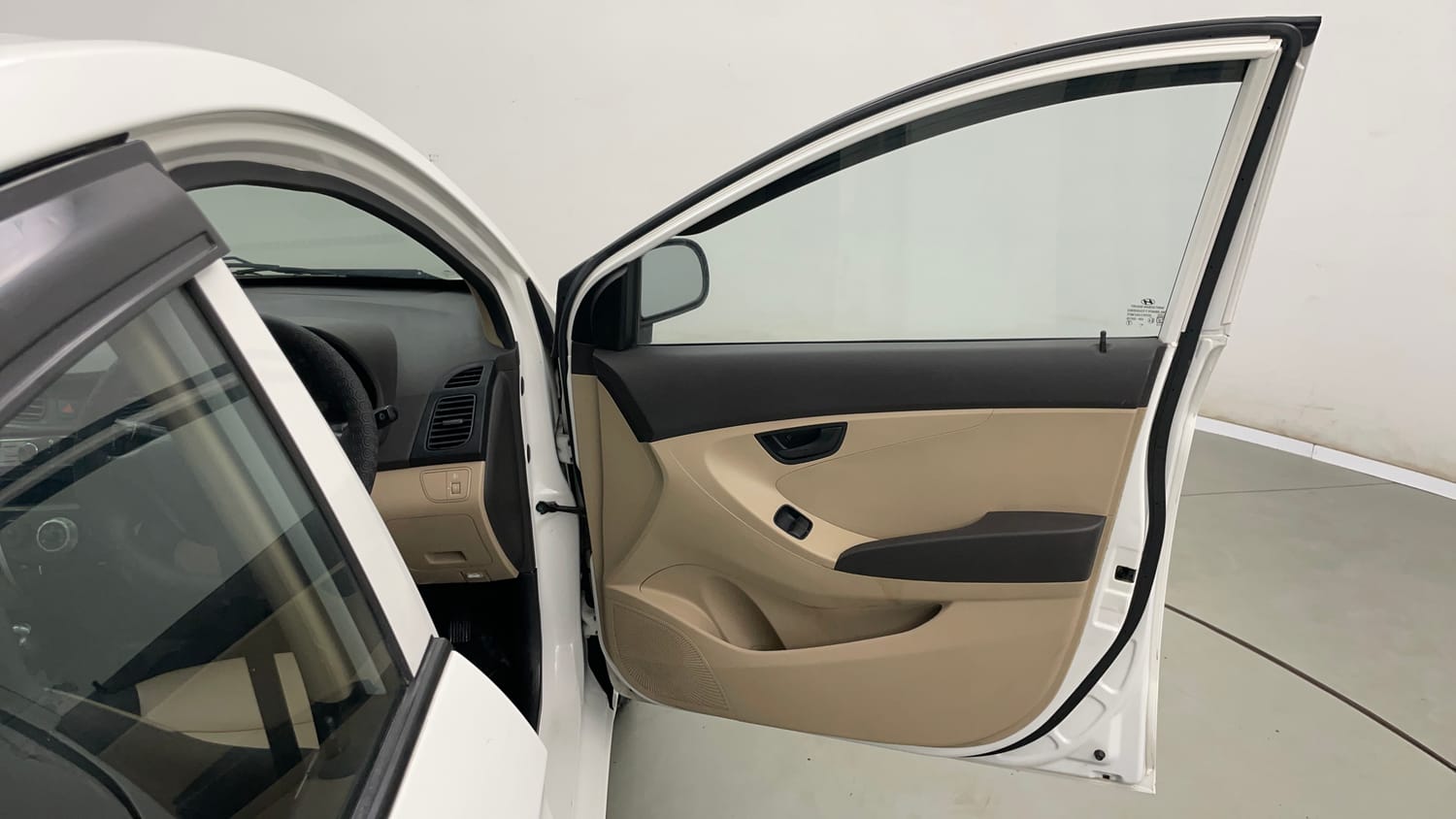 Used 2016 Hyundai Eon Era Petrol Manual interior RIGHT FRONT DOOR OPEN VIEW