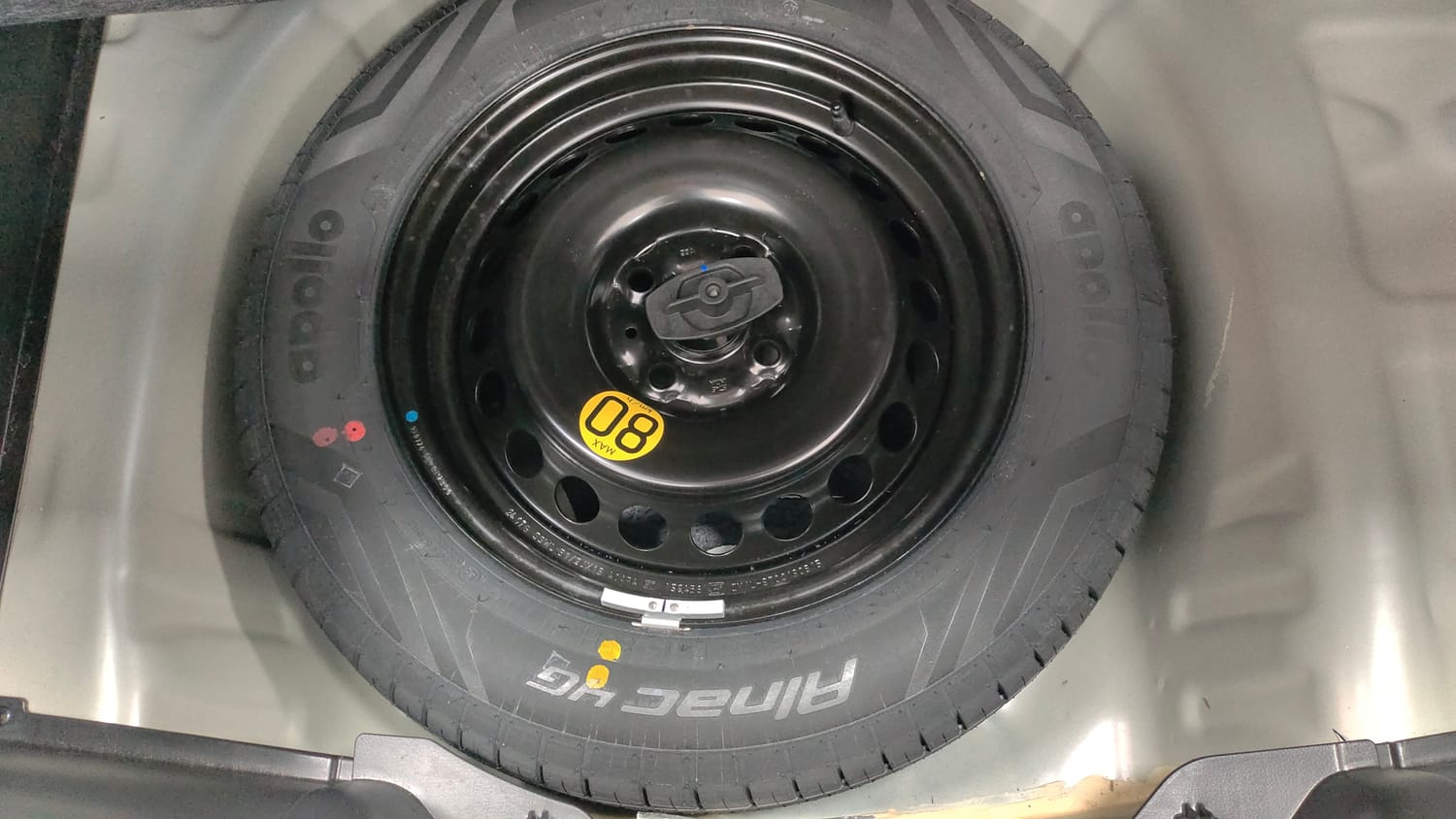 Used 2025 Toyota Glanza V Petrol Manual tyres SPARE TYRE VIEW
