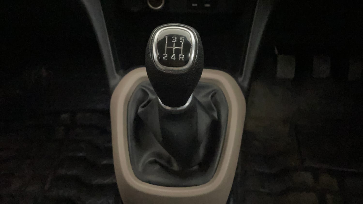 Used 2016 Hyundai Grand i10 Sportz 1.2 Kappa VTVT Petrol Manual interior GEAR  KNOB VIEW