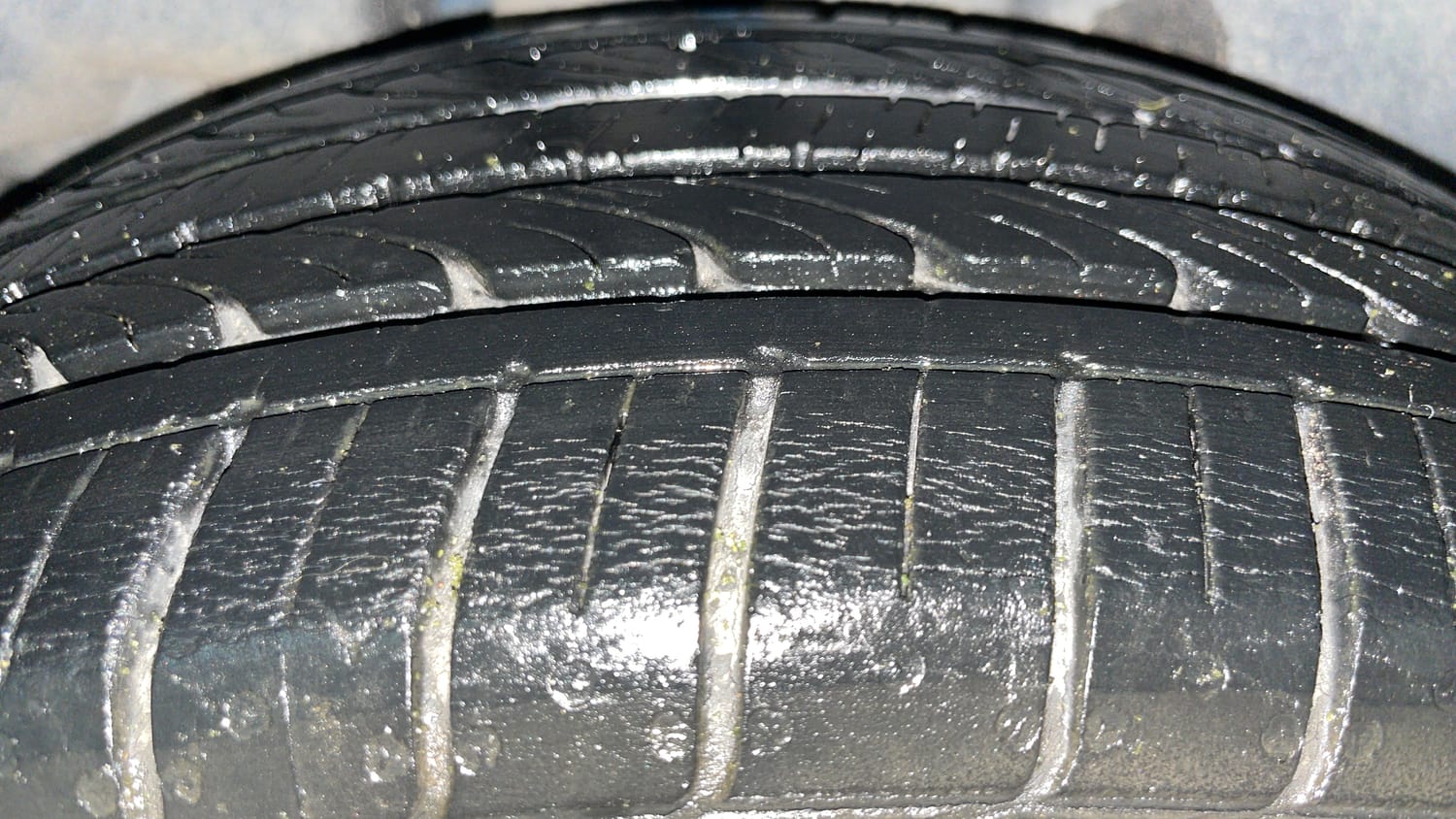 Used 2019 Maruti Suzuki Ciaz Alpha Hybrid 1.5 Petrol Manual tyres RIGHT REAR TYRE TREAD VIEW