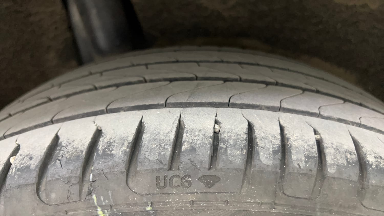 Used 2017 Maruti Suzuki Baleno Zeta 1.2 AT Petrol Automatic tyres RIGHT REAR TYRE TREAD VIEW