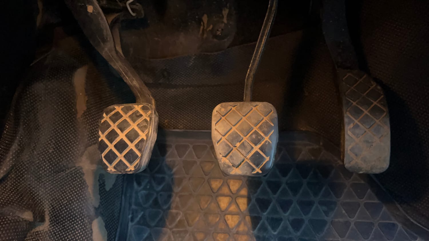 Used 2016 Volkswagen Polo Comfortline 1.2L (P) Petrol Manual interior PEDALS VIEW