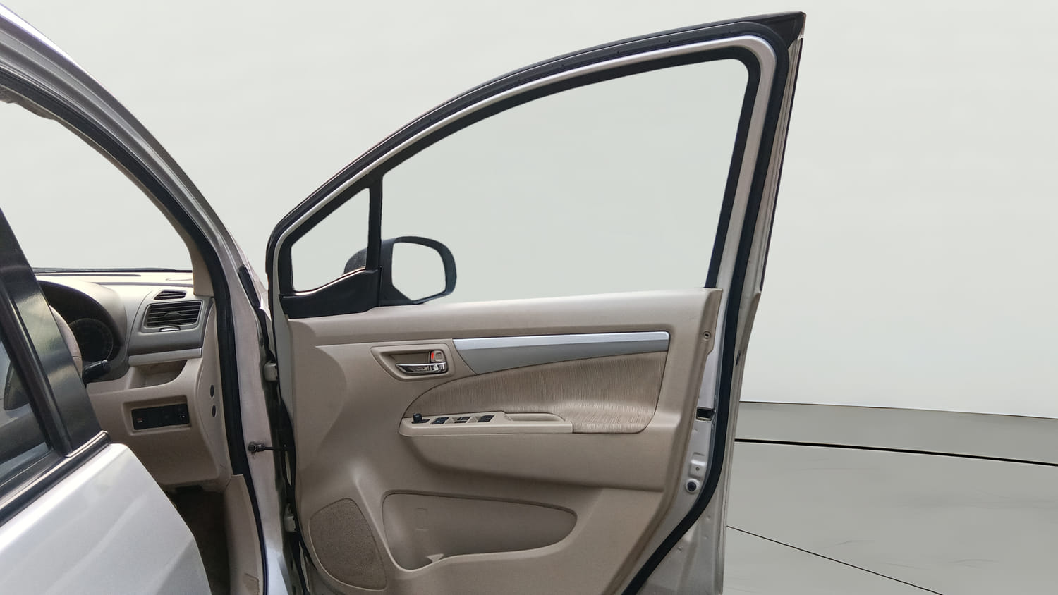 Used 2015 Maruti Suzuki Ertiga Vxi Petrol Manual interior RIGHT FRONT DOOR OPEN VIEW