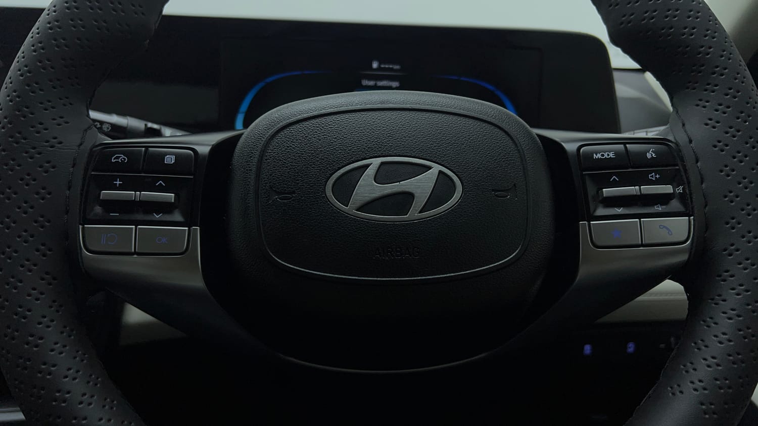 Used 2024 Hyundai Verna SX 1.5 Petrol MT Petrol Manual top_features Cruise control