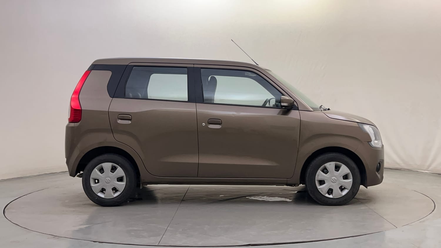 Used 2019 Maruti Suzuki Wagon R ZXi 1.2 Petrol Manual exterior RIGHT SIDE VIEW