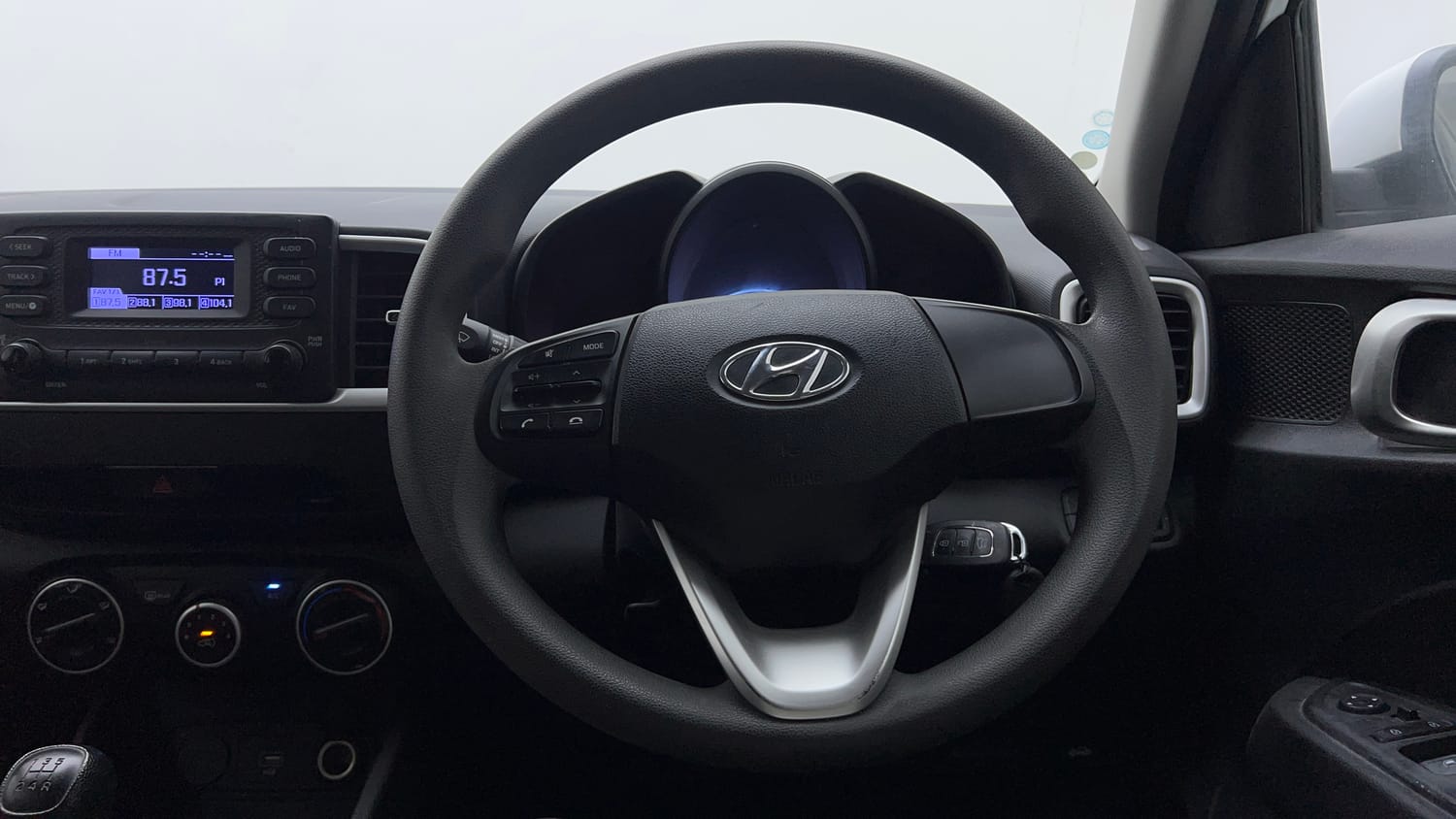 Used 2021 Hyundai Venue S 1.2 Petrol Petrol Manual interior STEERING VIEW