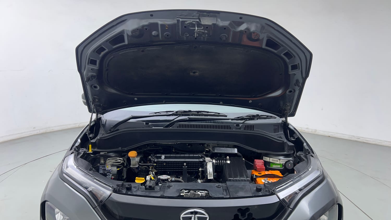 Used 2024 Tata Punch Pure MT Petrol Manual engine ENGINE & BONNET OPEN FRONT VIEW