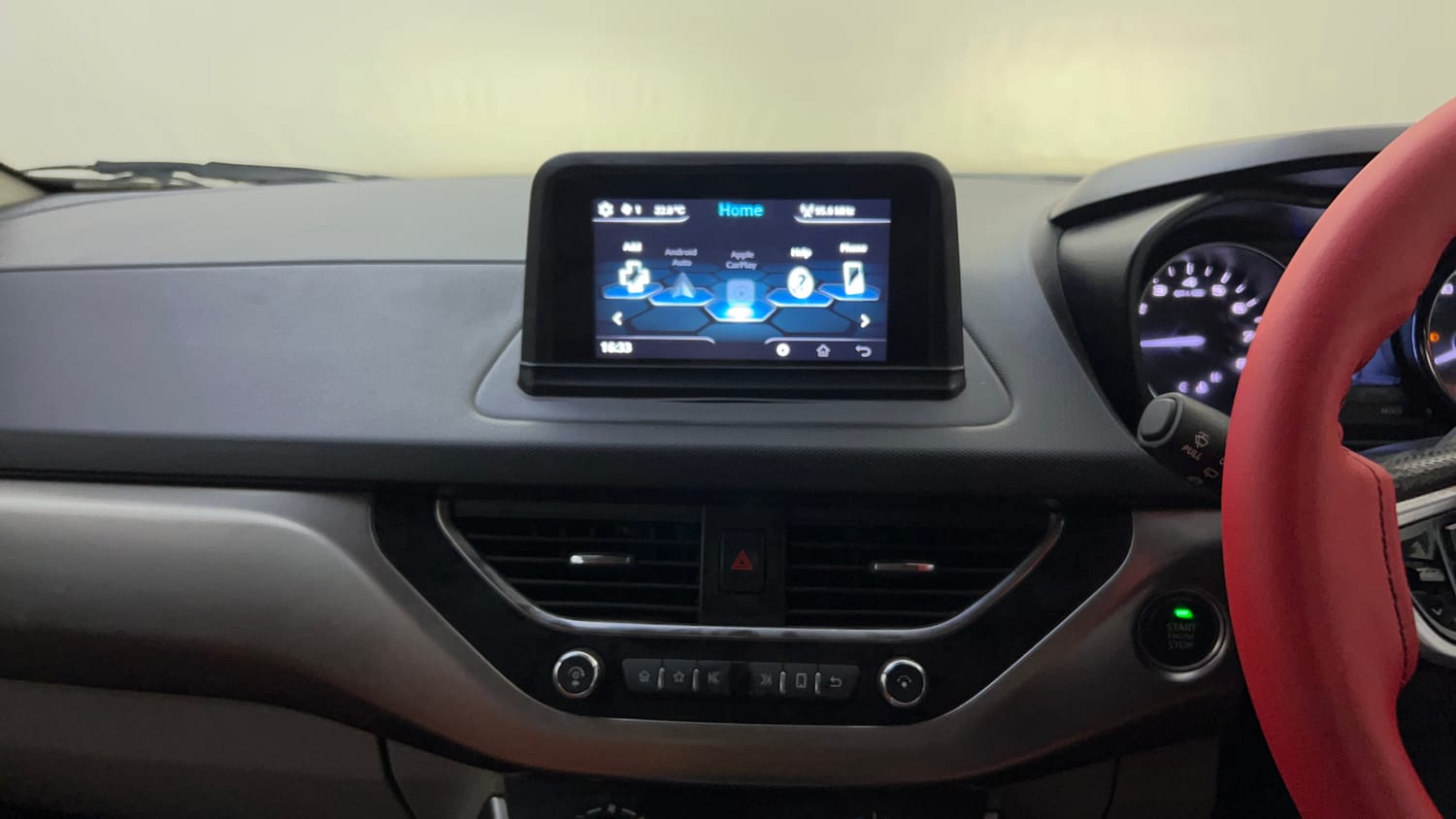 Used 2018 Tata Nexon XZA Plus Diesel Diesel Automatic top_features Integrated (in-dash) music system