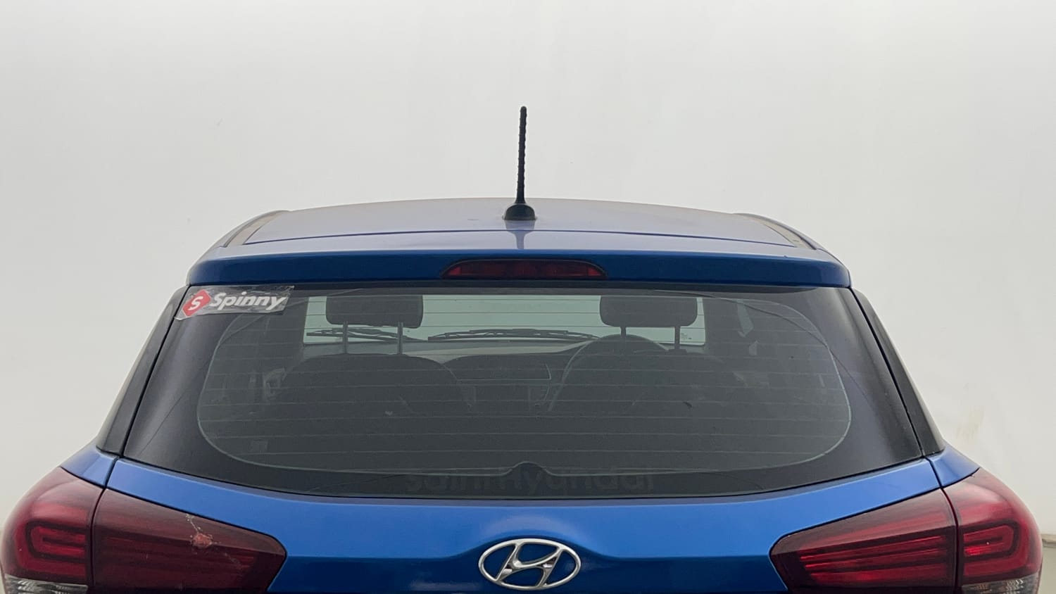 Used 2020 Hyundai Elite i20 Sportz Plus 1.2 Petrol Manual exterior BACK WINDSHIELD VIEW