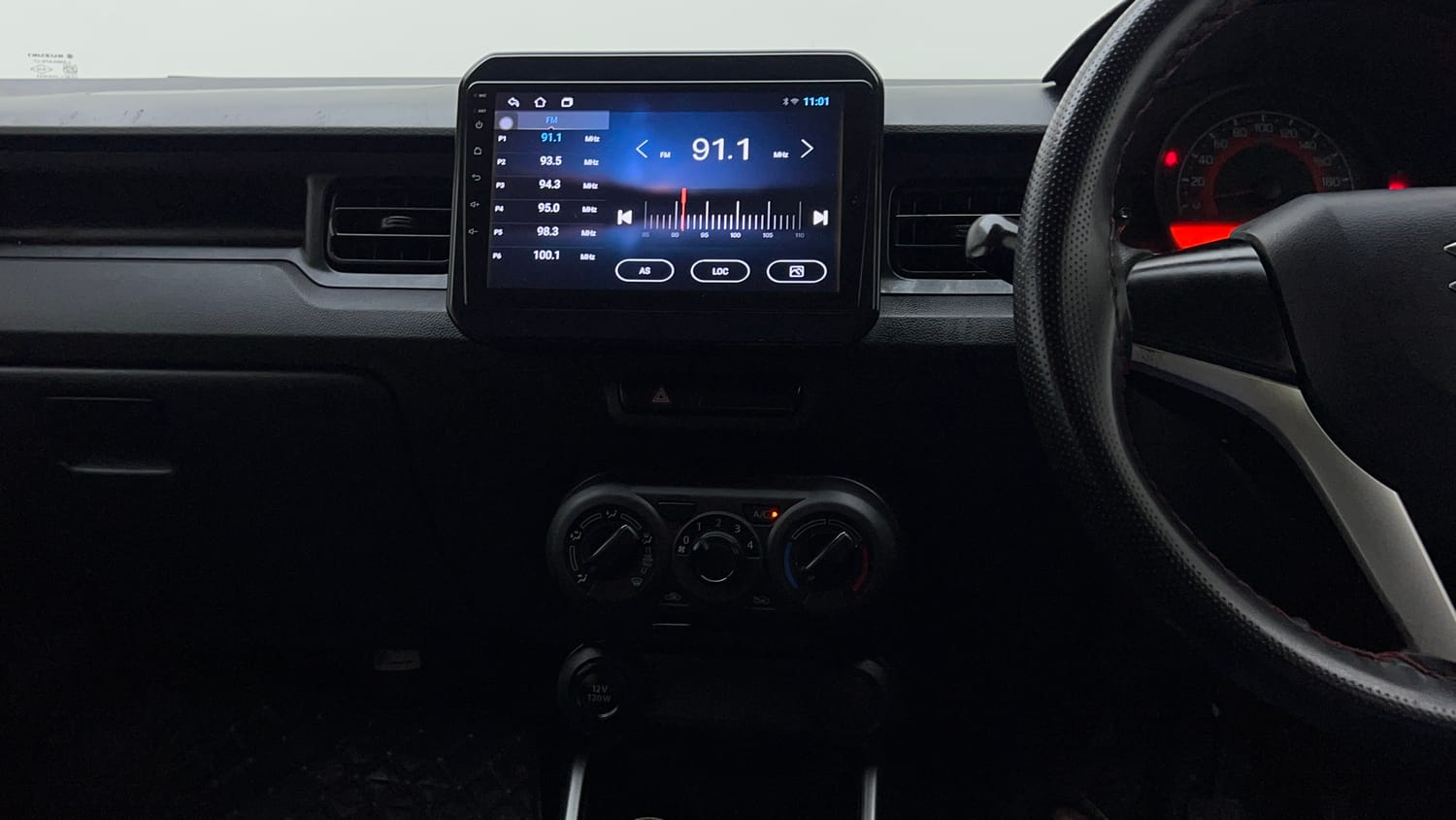 Used 2023 Maruti Suzuki Ignis Sigma 1.2 MT Petrol Manual interior MUSIC SYSTEM & AC CONTROL VIEW