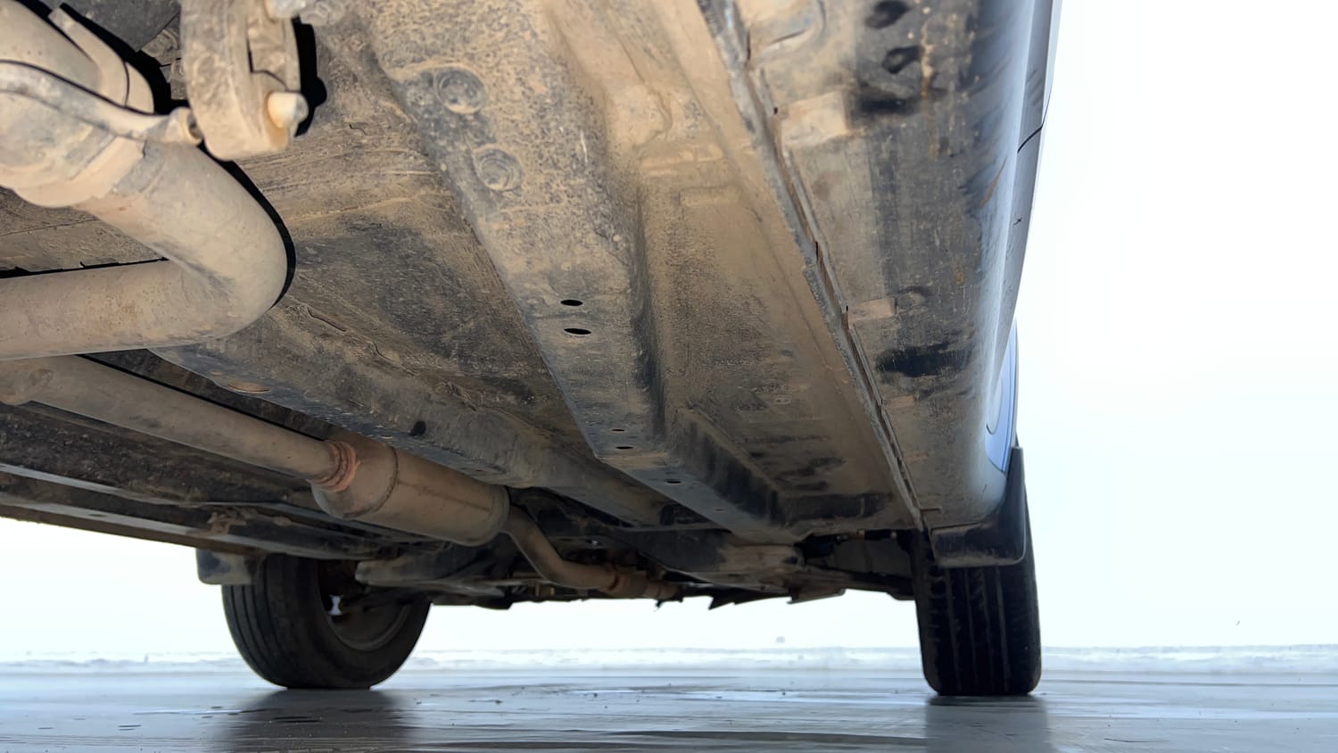Used 2020 Tata Nexon XZ Plus Petrol Manual extra REAR RIGHT UNDERBODY VIEW