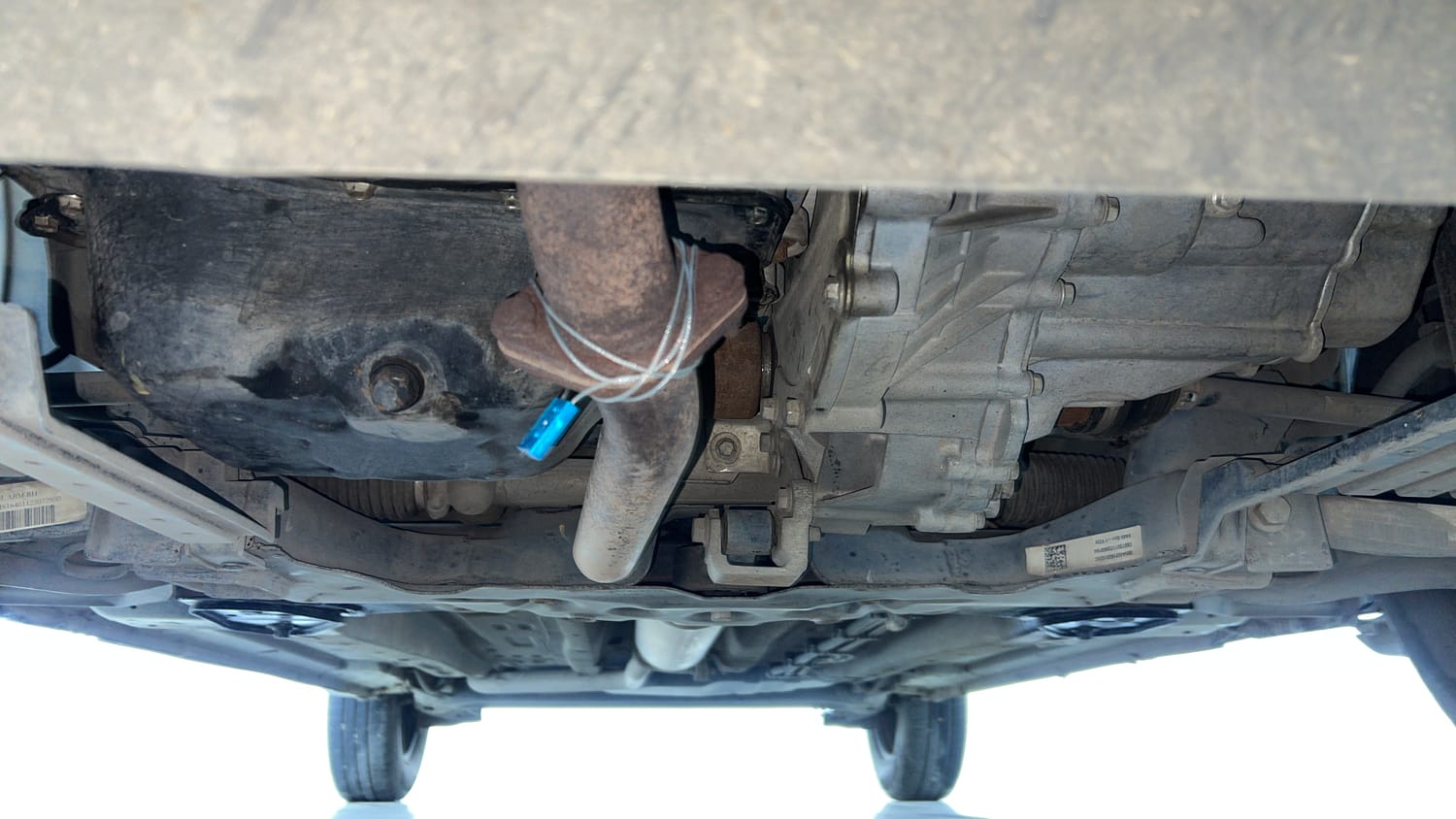 Used 2024 Tata Punch Pure MT Petrol Manual extra FRONT LEFT UNDERBODY VIEW