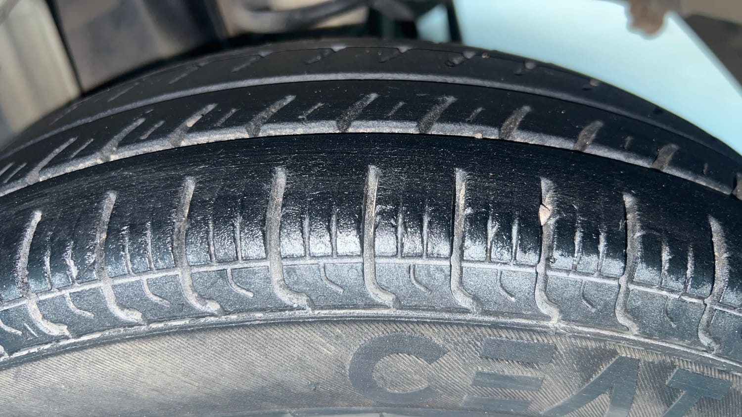 Used 2017 Maruti Suzuki Alto 800 VXi Petrol Manual tyres LEFT REAR TYRE TREAD VIEW