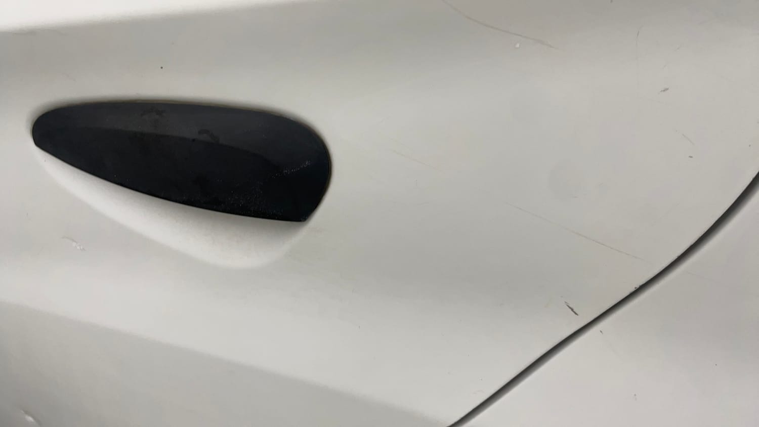 Used 2016 Hyundai Eon Era Petrol Manual dents MINOR SCRATCH
