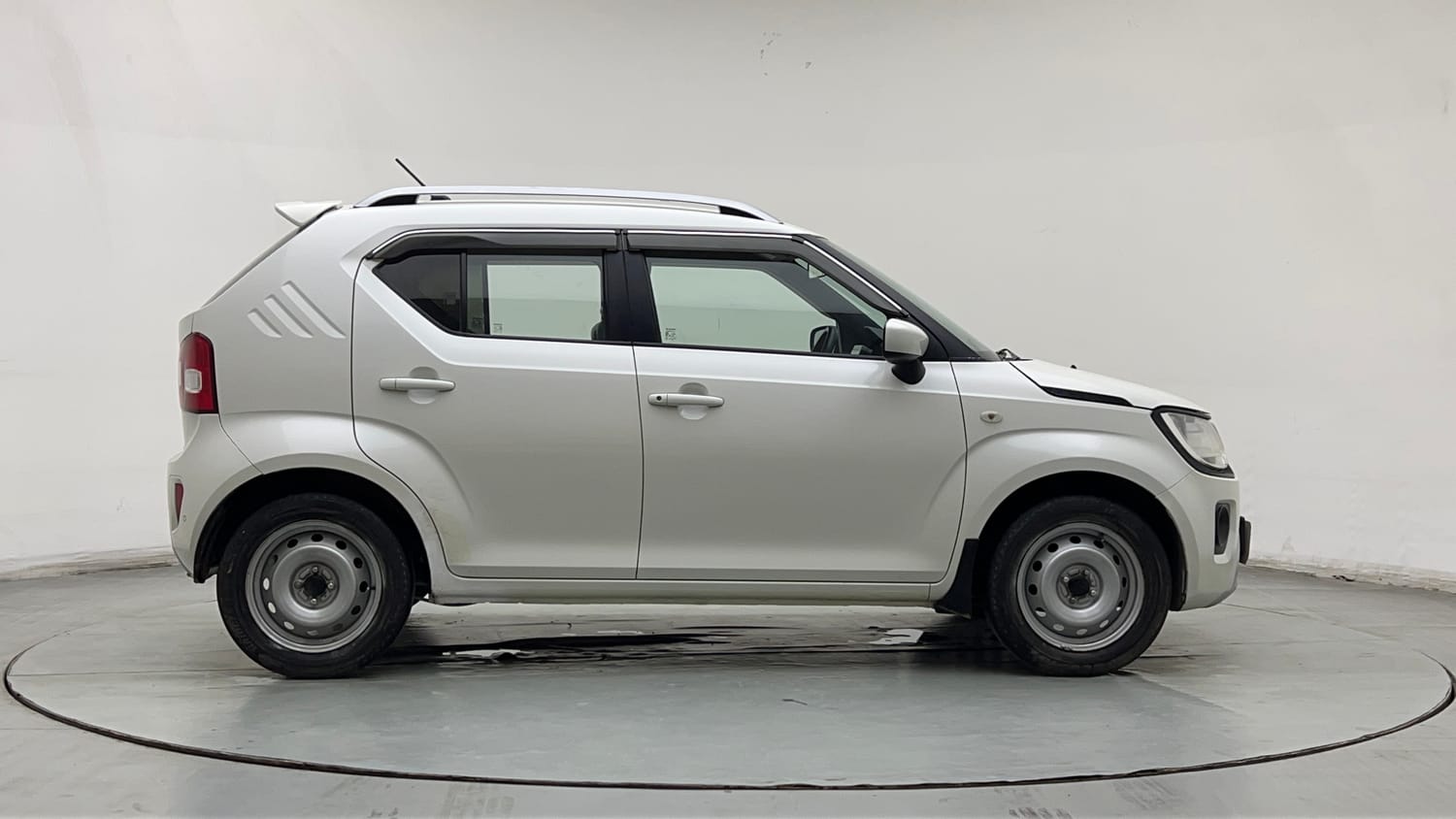 Used 2023 Maruti Suzuki Ignis Sigma 1.2 MT Petrol Manual exterior RIGHT SIDE VIEW