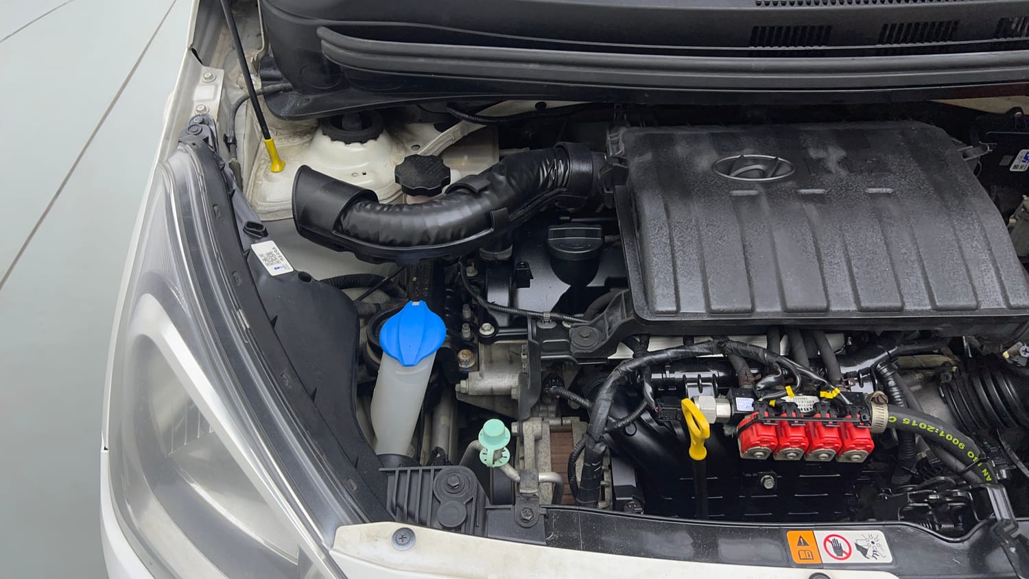 Used 2019 Hyundai Xcent S Petrol+cng(outside fitted) Cng Manual engine ENGINE RIGHT SIDE VIEW